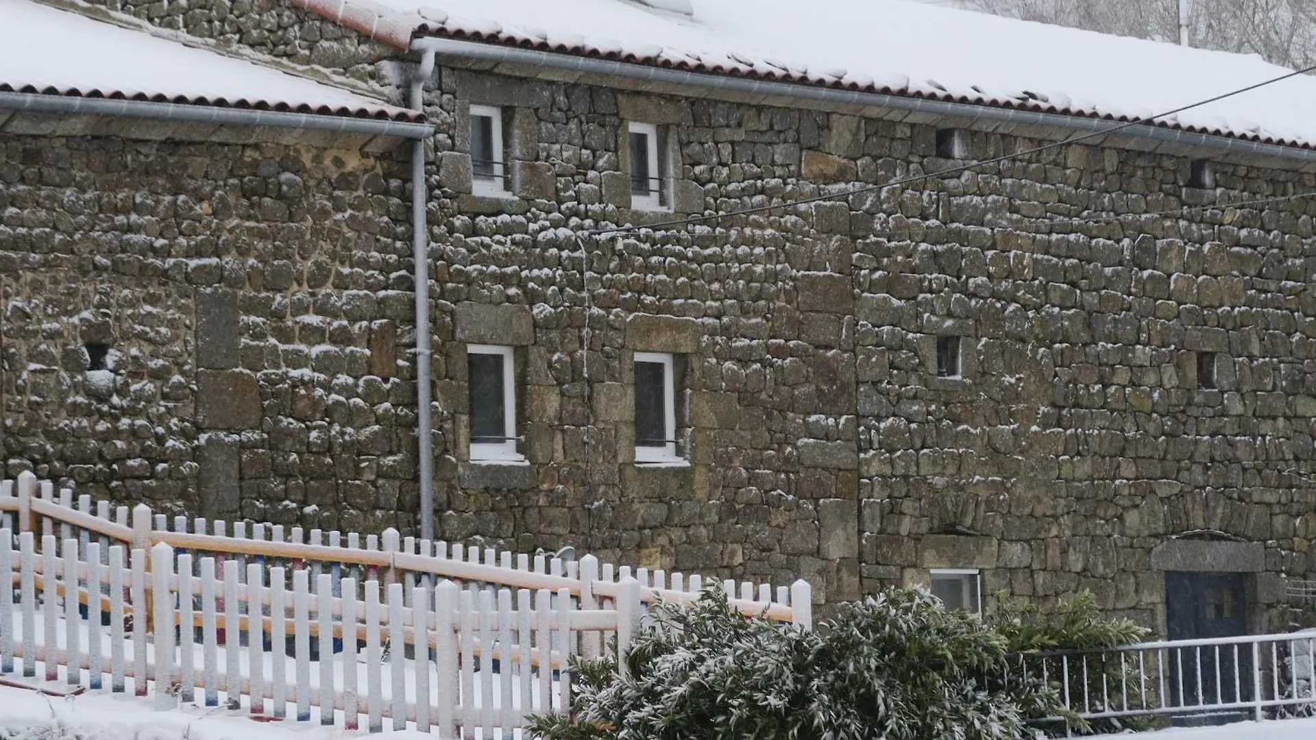 Gite 10 Pers Avec 4 Chambres Et 3 Salles D'Eau, Animaux Admis - Fr-1-582-94 La Besseyre-Saint-Mary